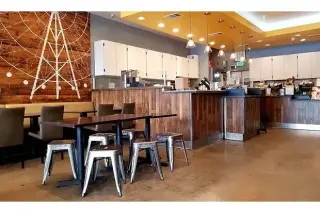 RESTAURANTE EN LONG BEACH