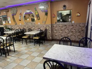 VENDO RESTAURANTE SALVADOREÑO en Pacoima