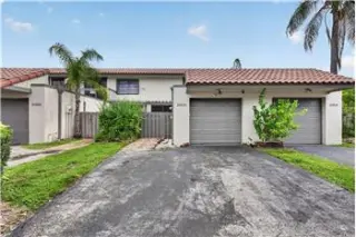 Propiedad de alquiler con 3 dormitorios y 2.5 baños en Miami