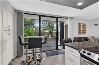 Propiedad de alquiler con 3 dormitorios y 2.5 baños en Miami