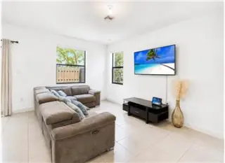 Propiedad de alquiler con 4 dormitorios y 3.5 baños en Miami