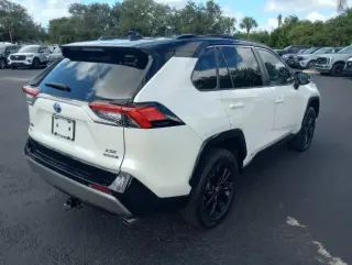 Toyota RAV4 Híbrido 2022 AWD XSE 4dr SUV