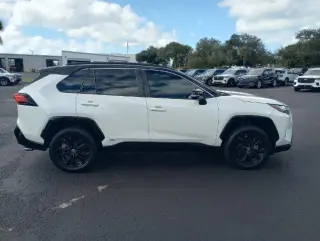 Toyota RAV4 Híbrido 2022 AWD XSE 4dr SUV