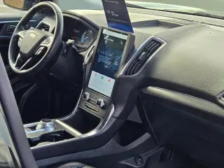 Ford Edge 2024 AWD Titanium SUV 4 puertas