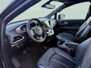 Chrysler Pacifica 2025 Select 4dr Furgoneta
