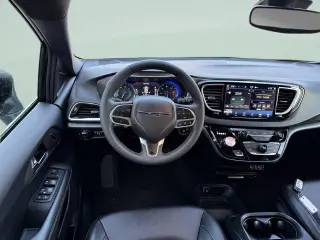 Chrysler Pacifica 2025 Select 4dr Furgoneta