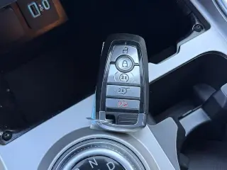 Ford Explorer 2023 AWD XLT 4dr SUV
