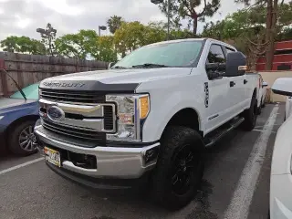 Ford F-250 Super Duty 2017 4x4 King Ranch 4dr Crew Cab 6.8 ft. SB Pickup