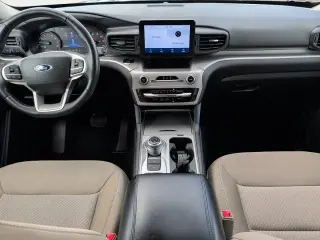 Ford Explorer 2023 XLT 4X4