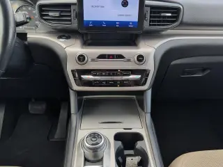 Ford Explorer 2023 XLT 4X4