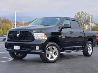 Ram 1500 2014 4x4 Express 4dr Crew Cab 5.5 ft. SB Pickup
