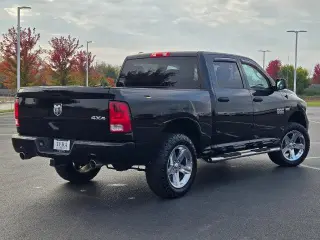 Ram 1500 2014 4x4 Express 4dr Crew Cab 5.5 ft. SB Pickup