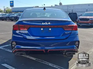 Kia Forte 2024 GT Sedán de 4 puertas 6M