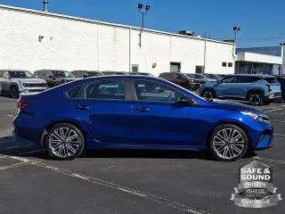 Kia Forte 2024 GT Sedán de 4 puertas 6M