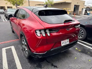 Ford Mustang Mach-E 2021 AWD Premium SUV 4 puertas
