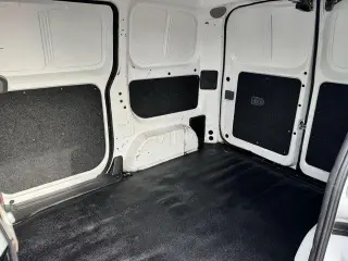 Nissan NV200 2019 S 4dr Cargo Mini-Van