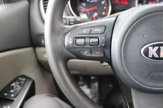 2016 Kia SEDONA