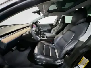Tesla Model 3 2018 Rango Medio 4 puertas Fastback