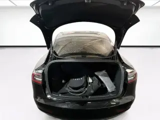 Tesla Model 3 2018 Rango Medio 4 puertas Fastback