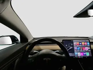 Tesla Model 3 2018 Rango Medio 4 puertas Fastback