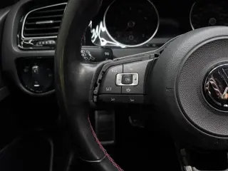 2021 VOLKSWAGEN GOLF GTI