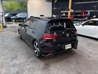2021 VOLKSWAGEN GOLF GTI
