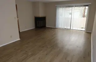 2 Bedroom Apt in Koreatown