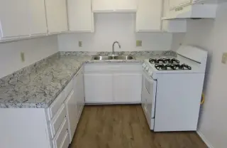 2 Bedroom Apt in Koreatown