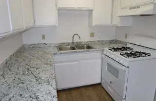 2 Bedroom Apt in Koreatown