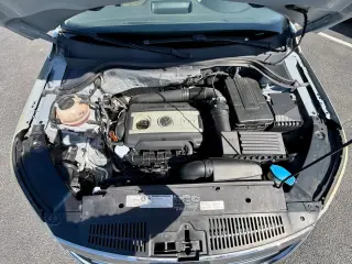 2011 VOLKSWAGEN TIGUAN