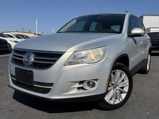 2011 VOLKSWAGEN TIGUAN