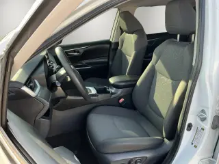 Toyota RAV4 2024 XLE 4dr SUV