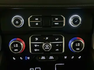 GMC Yukon 2023 4x2 SLT 4dr SUV