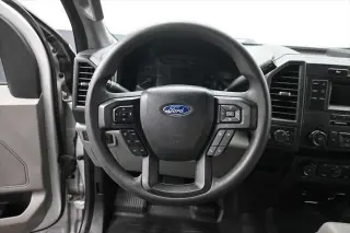 Ford F-150 2017 4x4 XL 4dr SuperCrew 5.5 ft. SB