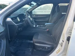 Jeep Grand Cherokee 2024 4x4 Laredo 4dr SUV