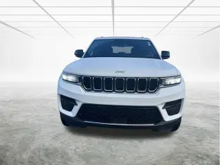 Jeep Grand Cherokee 2024 4x4 Laredo 4dr SUV