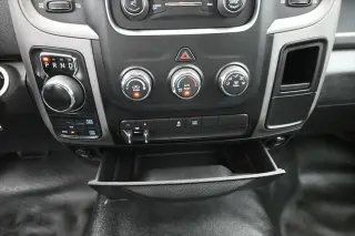 Ram 1500 2016 4x4 Tradesman 4 puertas Quad Cab 6,3 pies SB Pick-up