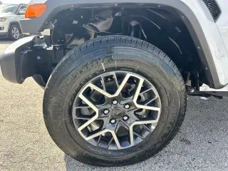 Jeep Wrangler 2026 4x4 Sahara 4dr SUV