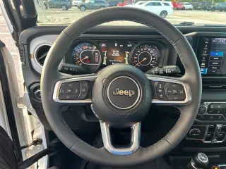 Jeep Wrangler 2026 4x4 Sahara 4dr SUV