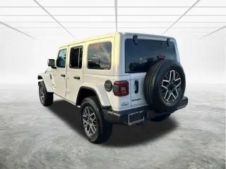 Jeep Wrangler 2026 4x4 Sahara 4dr SUV