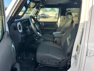 Jeep Wrangler 2026 4x4 Sahara 4dr SUV