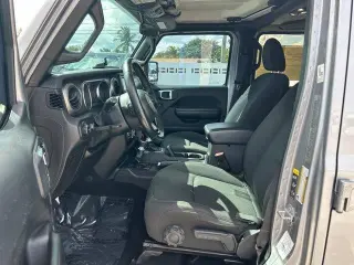 Jeep Wrangler Unlimited 2020 4x4 Willys Sport 4dr SUV