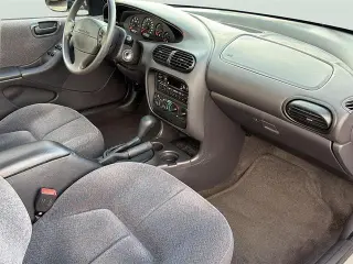 Chrysler Cirrus 2000 LX 4dr Sedán