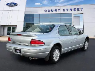 Chrysler Cirrus 2000 LX 4dr Sedán