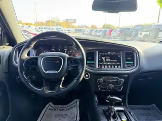 2017 Dodge Charger SXT