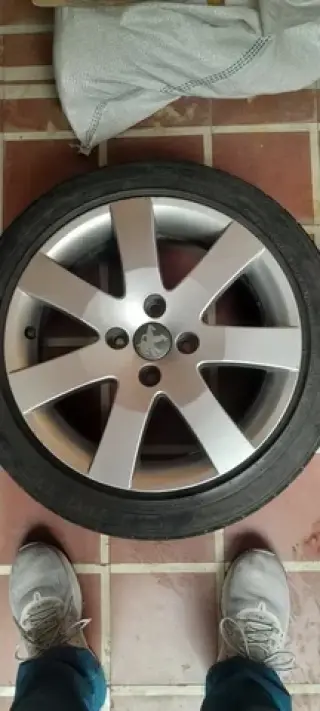 VENDO LLANTAS 16
