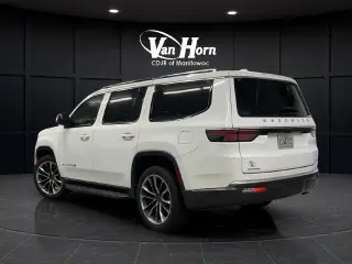 2022 Jeep Wagoneer