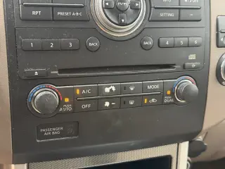 2008 Nissan Pathfinder SE