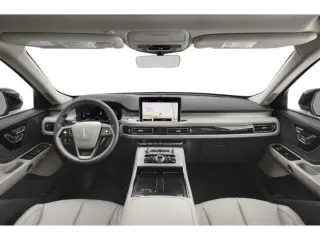 Lincoln Aviator 2024 Premiere 4dr SUV