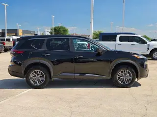 Nissan Rogue 2024 S 4dr Crossover